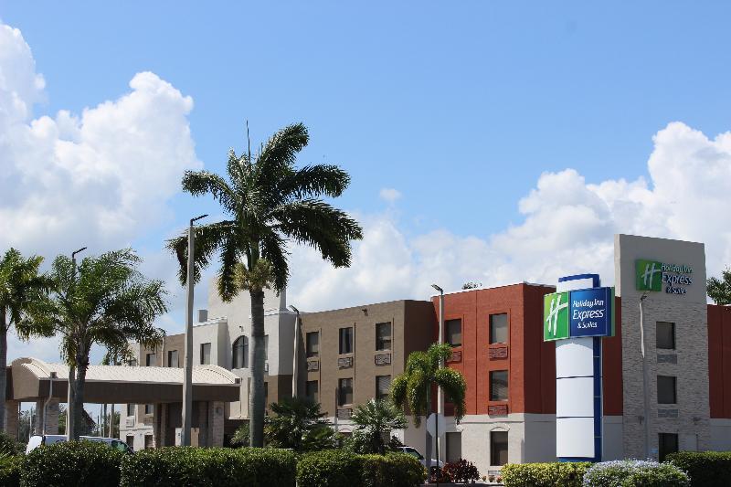 Holiday Inn Express Hotel & Suites Clewiston By Ihg Exterior foto