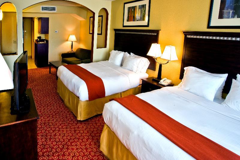 Holiday Inn Express Hotel & Suites Clewiston By Ihg Exterior foto